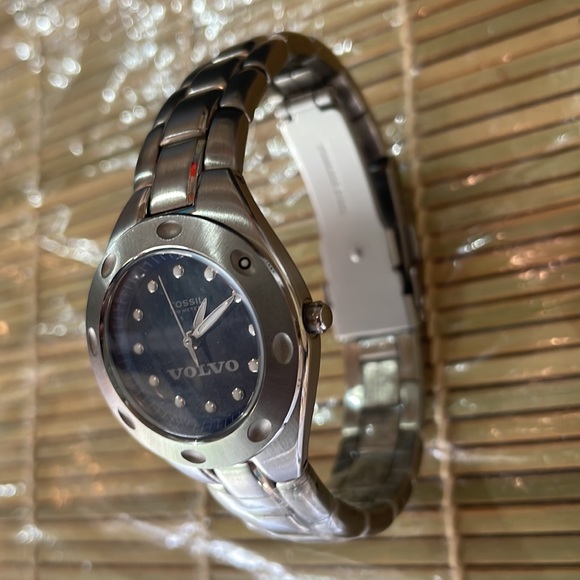 Women’s Fossil Watch (Volvo Edition) - Picture 5 of 7